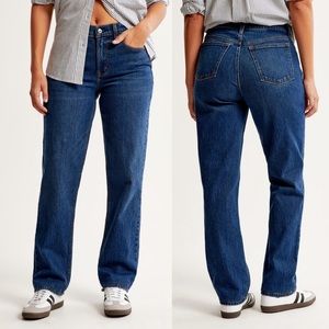 Abercrombie & Fitch Curve Love Mid Rise Straight Leg Jeans
